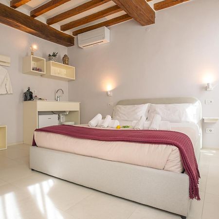 Glam Parma Hotel Kültér fotó