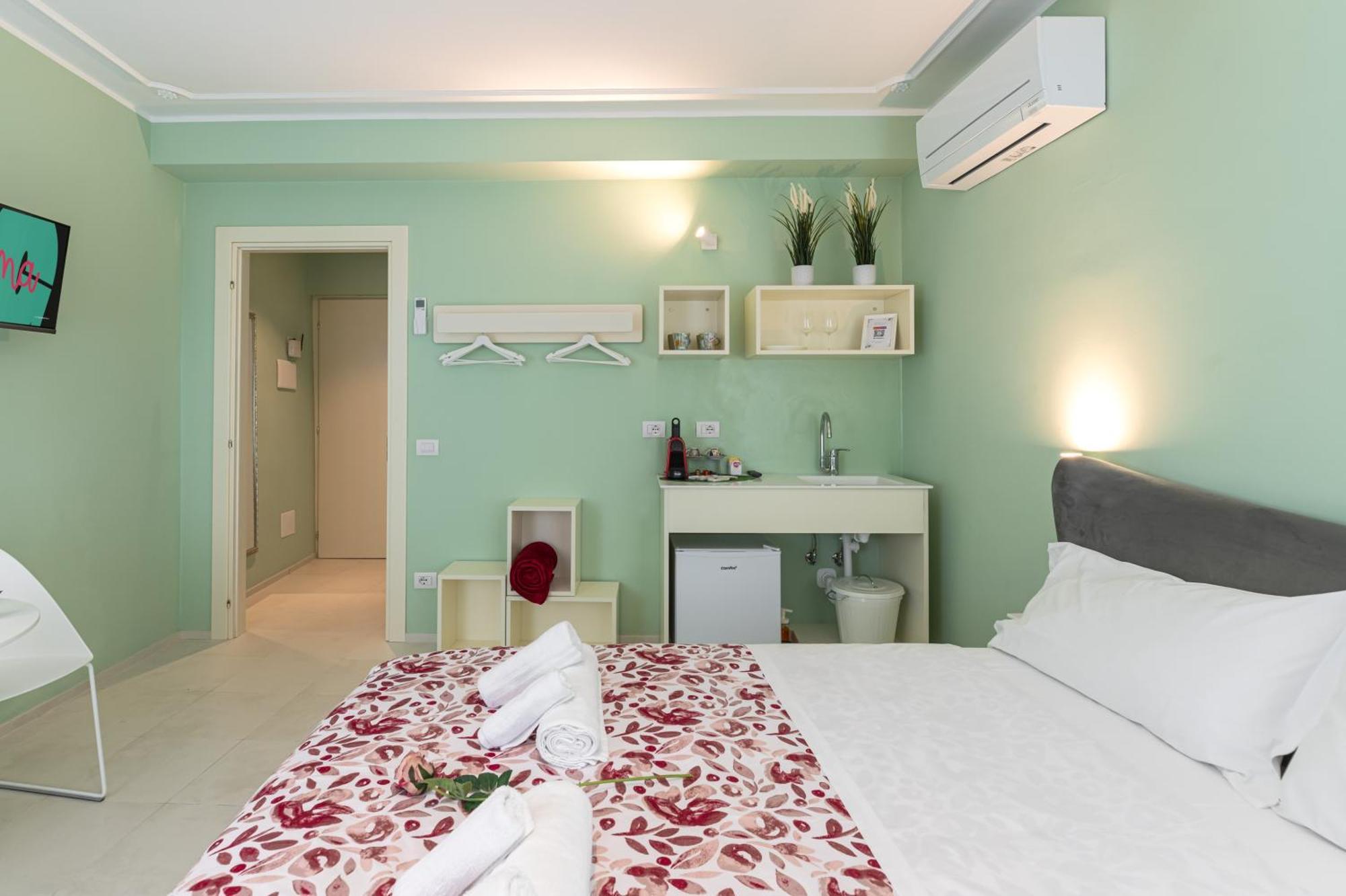 Glam Parma Hotel Kültér fotó