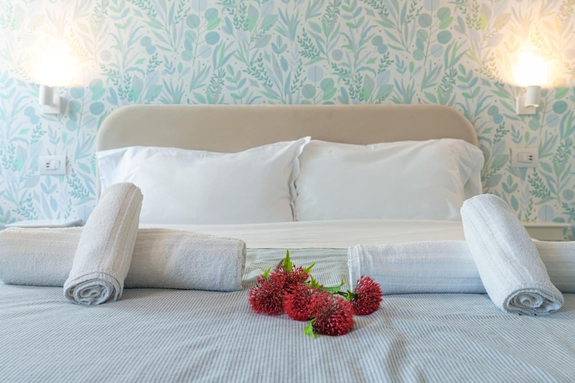 Glam Parma Hotel Kültér fotó